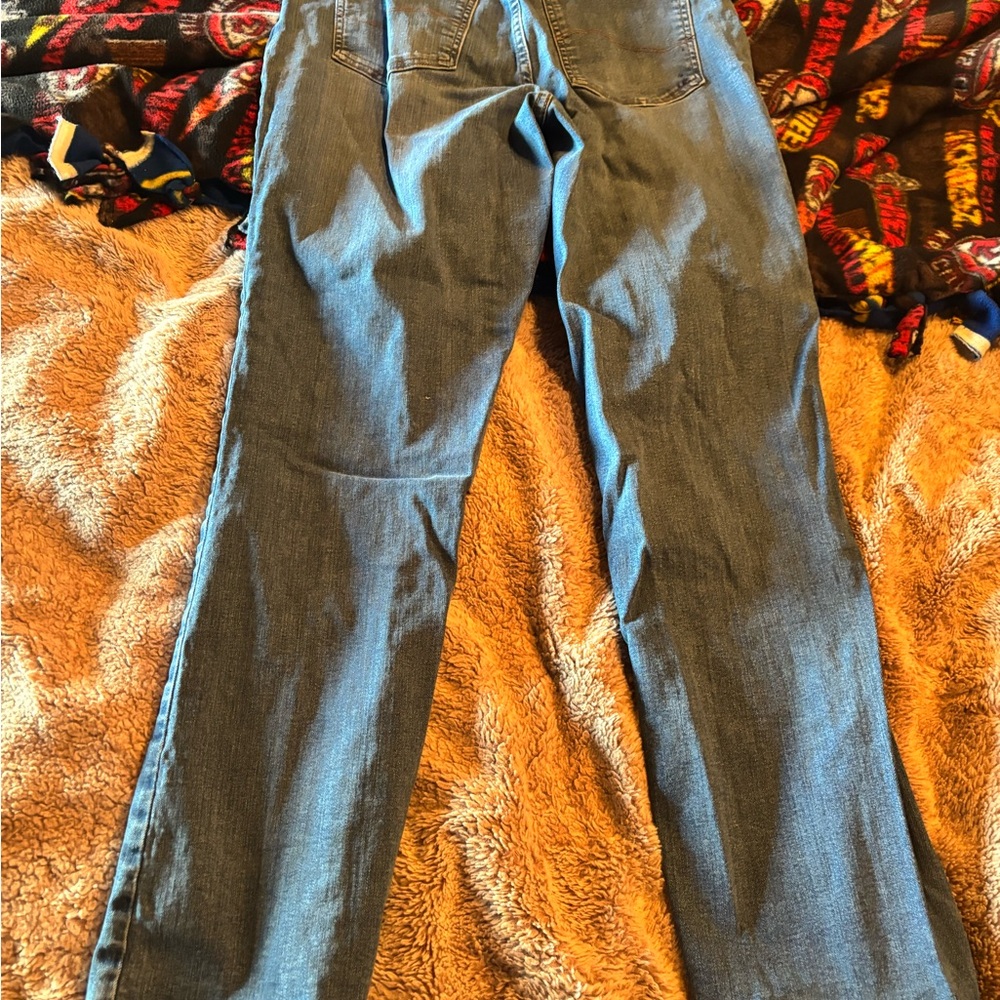 Lee Women's Straight Leg Jeans in Blue - Picture 4 of 4